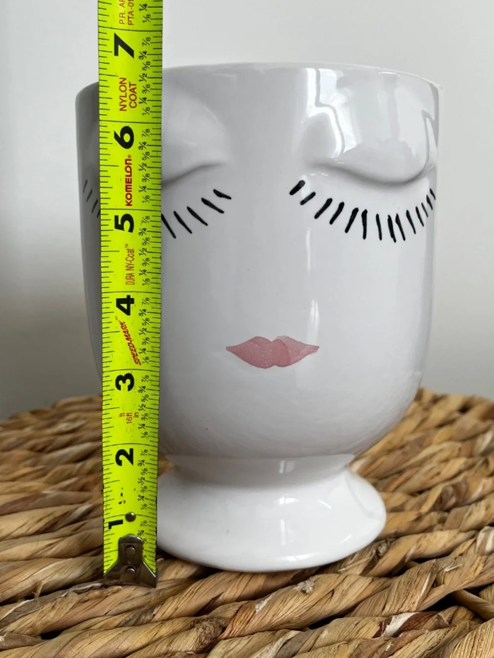 Ceramic plant vase